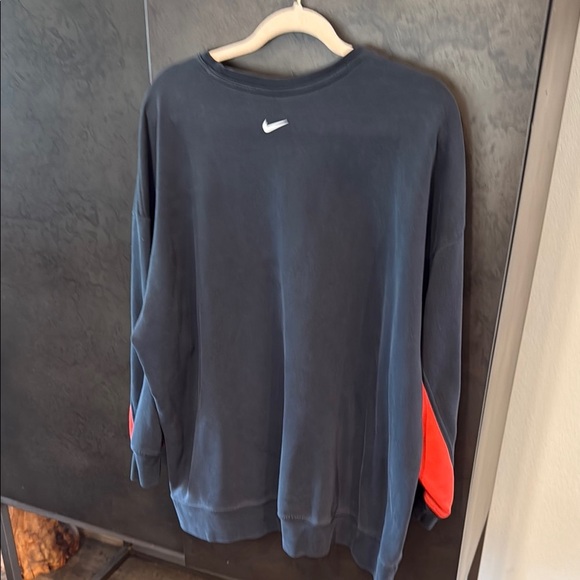 Nike Black and Red Crewneck Sweater - Picture 5 of 5